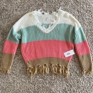 NWT raw hem sweater. Womens sz medium
